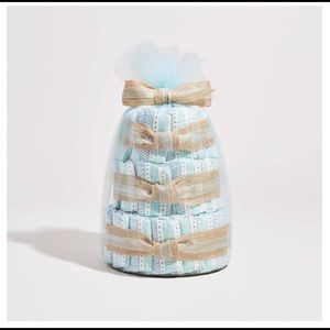 NWT Honest Company mini diaper cake.